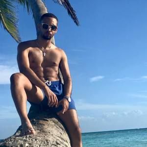 Meet your Posher, Rafael